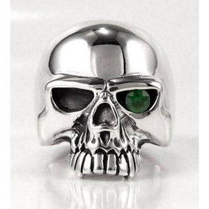 Anello da uomo con teschio di smeraldo
