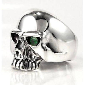 Anello da uomo con teschio di smeraldo