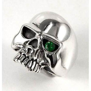 Anello da uomo con teschio di smeraldo