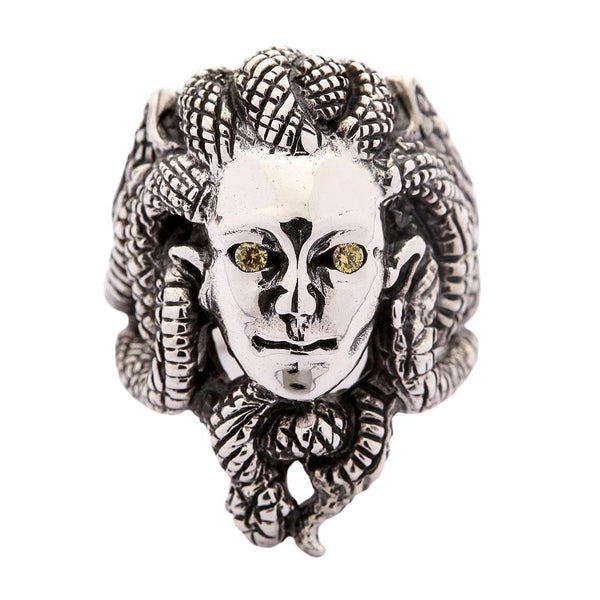 Anello gotico Gorgone Medusa in argento sterling