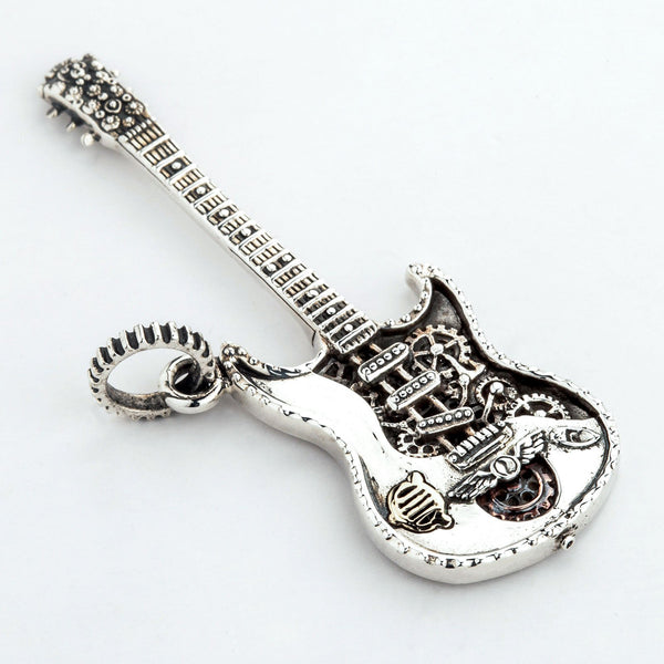 Colar de pingente de guitarra rocker em prata esterlina