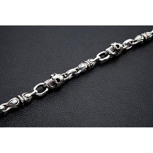Collar de motociclista de plata de ley con calavera de león