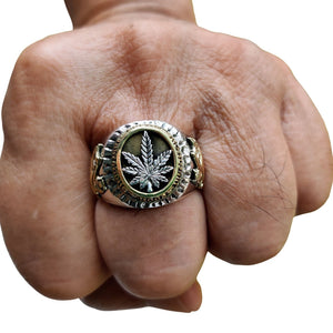 Anillo de plata de ley con marihuana