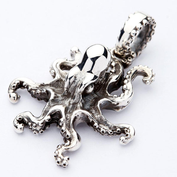 Silberne Gothic Halskette mit Octopus-Anhänger