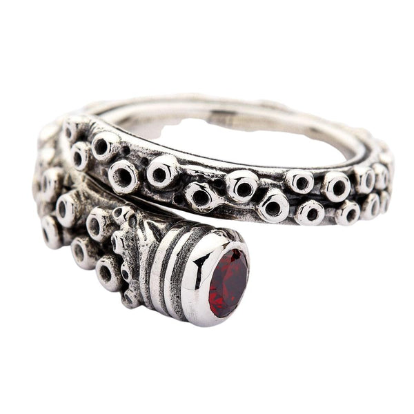 Серебряное готическое кольцо с щупальцами осьминога