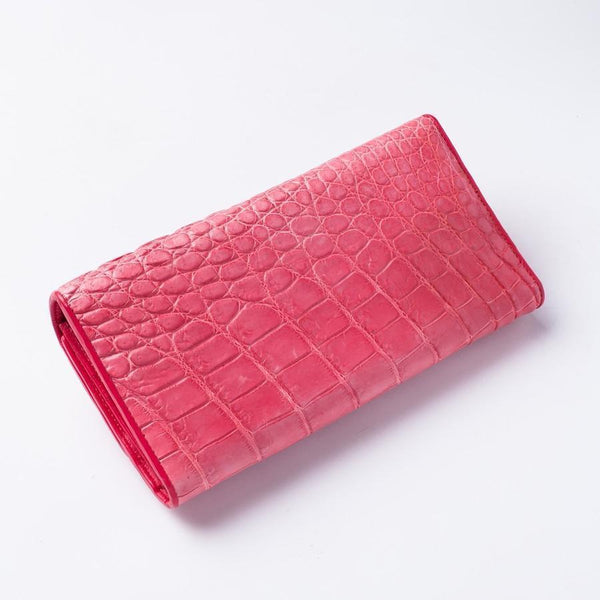 Lange Brieftasche aus Krokodilleder mit Backbone in Rosa