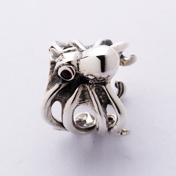 Anello Octopus in argento sterling occhi rossi
