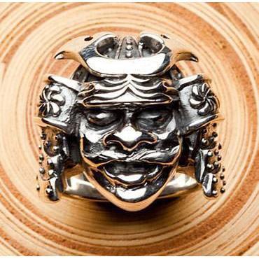 Anillos de plata esterlina con máscara de samurái