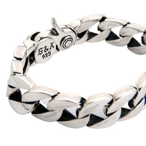 Heavy Sterling Silver Curb Link Bracelet: Close up detail of the heavy-duty trigger clasp mechanism
