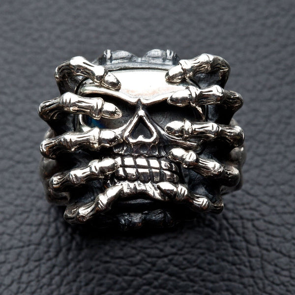 Серебряное кольцо с черепом паука