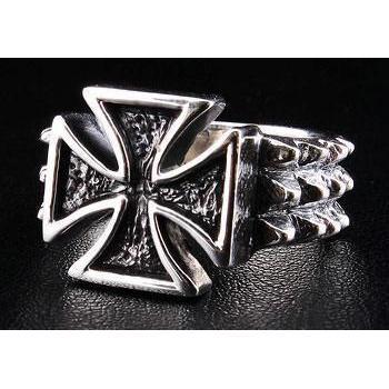 Ring aus Sterlingsilber mit Dornenkreuz